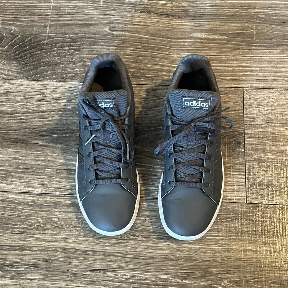 Adidas Grand Court Sneakers – Men’s 6 – Dark Gray – Modern Comfort